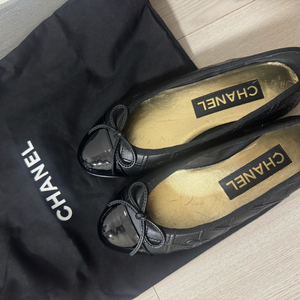 샤넬 발레리나 플랫 34c 새상품