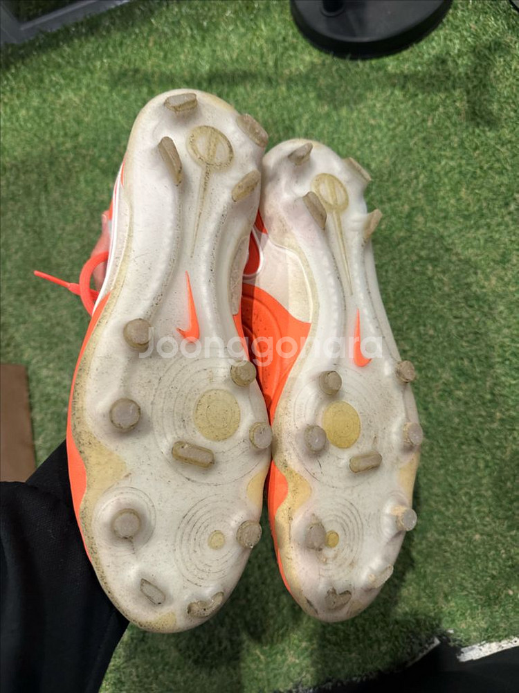 나이키 티엠포 축구화280 엘리트 축구화 판매해요--2