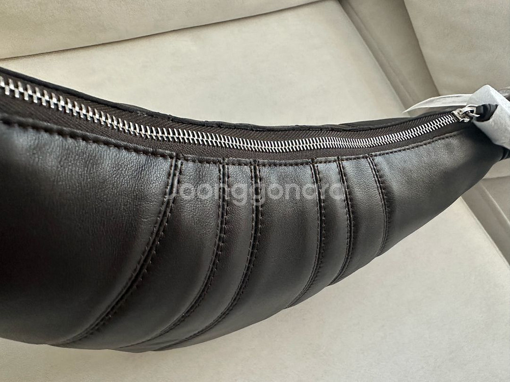 르메르 크루아상백 스몰, 다크초콜릿, 양가죽, 새상품--4