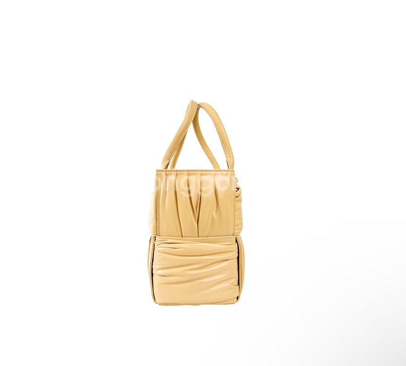 [S] 보테가베네타 인트레치아토 아르코 레더 가죽 토트백 스몰 포리지--1