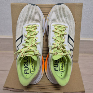 뉴발란스 sc트레이너 v2 250 D