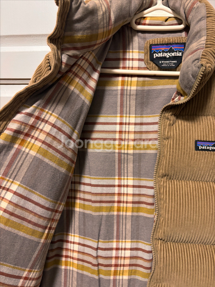 파타고니아 우먼 코듀로이 패딩 점퍼--4