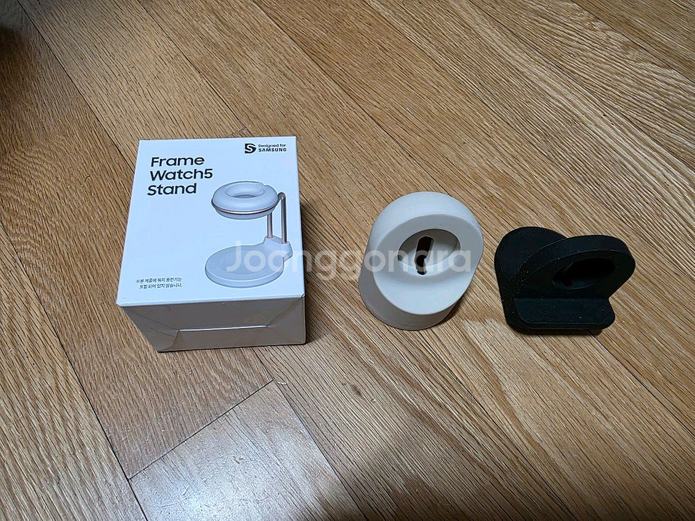 갤럭시 워치 충전 프레임 스탠드 3종 일괄팝니다.--0