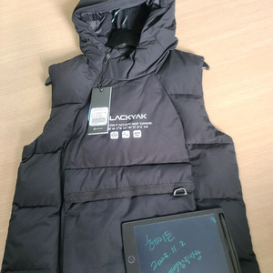 블랙야크 패딩조끼165 새상품