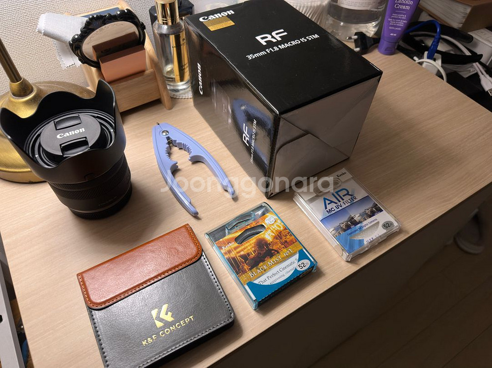 캐논 RF 매크로 35mm F1.8 렌즈--1