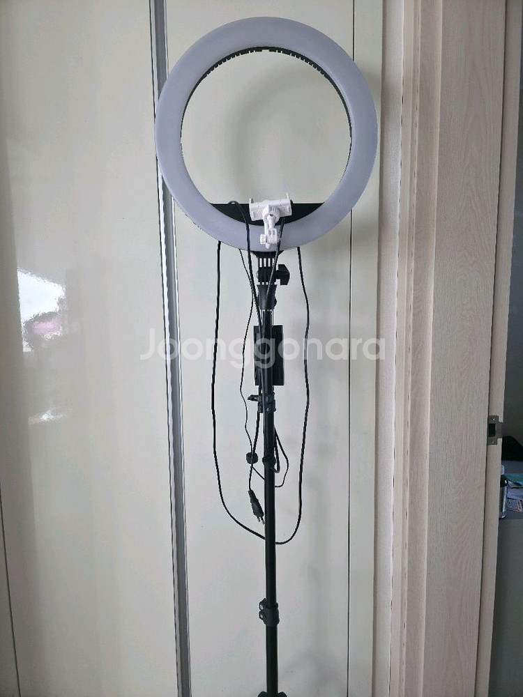 유쾌한생각 룩스원라이트 컬러풀 조명.유튜브촬영용.--1