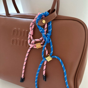 미우미우 스트랩 핑크 새상품