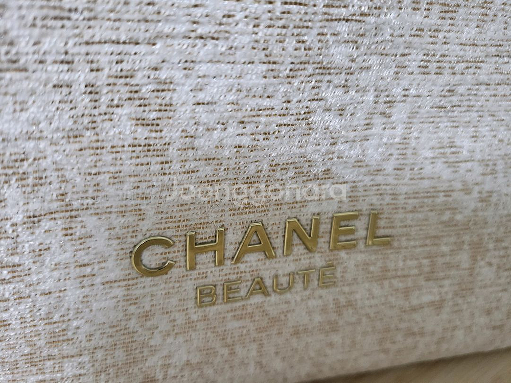 정품) 샤넬 골드 파우치 (코스메틱)--1