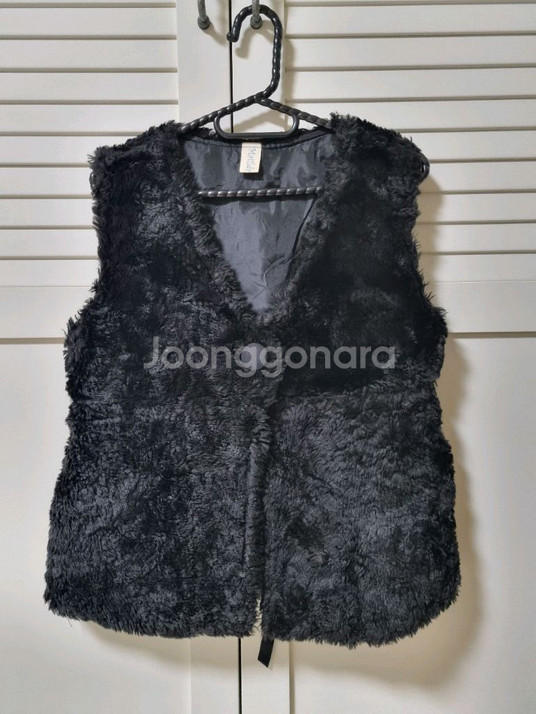 블랙털 베스트. 프리사이즈--0