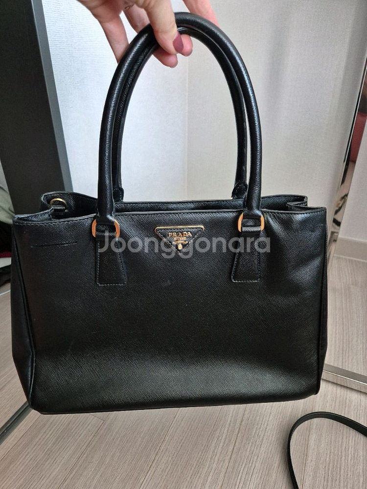 프라다 사피아노 레더 토트백--0