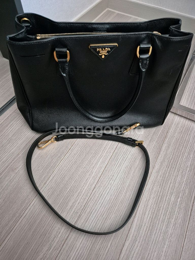 프라다 사피아노 레더 토트백--3