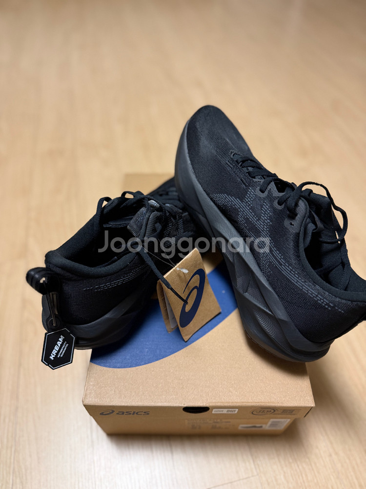 아식스 노바블라스트5 러닝화--1