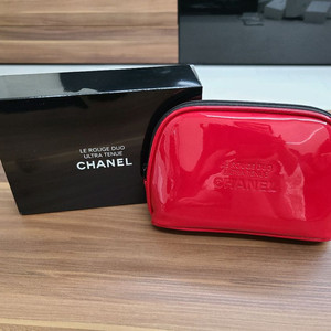 정품) 샤넬 레드 애나멜 파우치 (코스메틱)