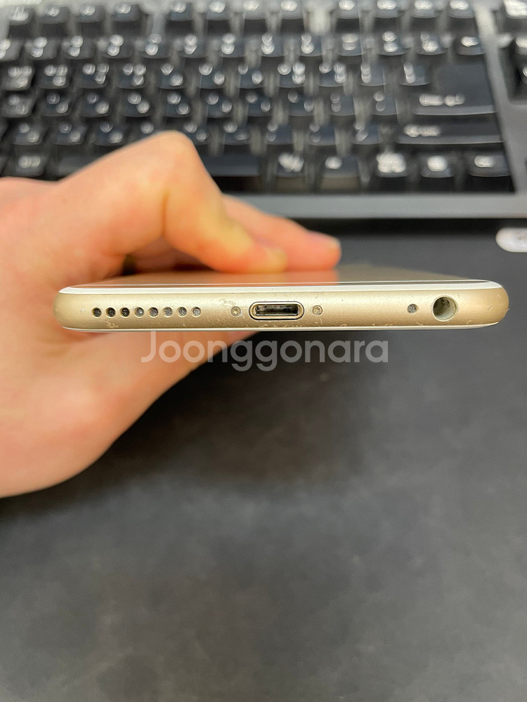 아이폰6S플러스 골드 64GB 상태좋은 중고15만1000원팝니다.--4