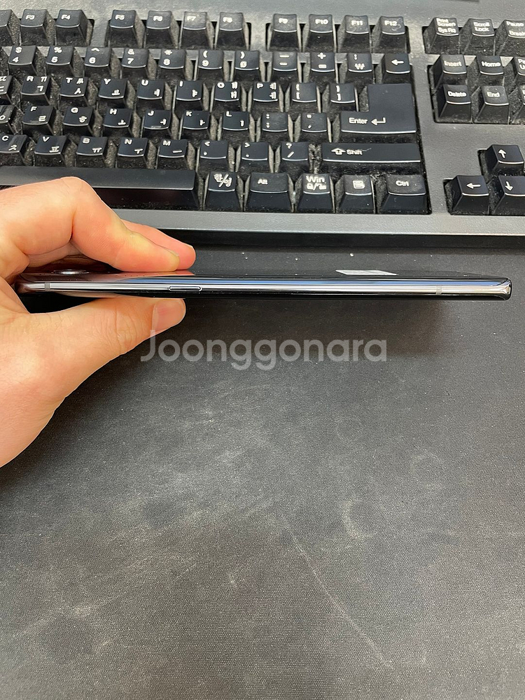 LG벨벳 그레이 128GB 무잔상 상태좋은 중고14만팝니다.--3