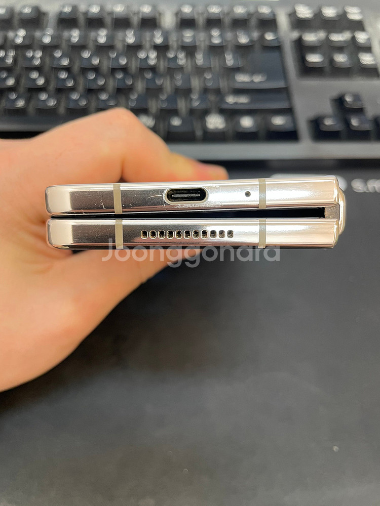 갤럭시Z폴드4 베이지 256GB 무잔상 가성비좋은 중고45만3천팝니다--4