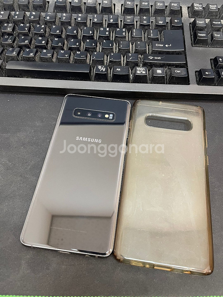 갤럭시S10플러스 128GB 블랙 상태좋은 중고17만4천팝니다.--0