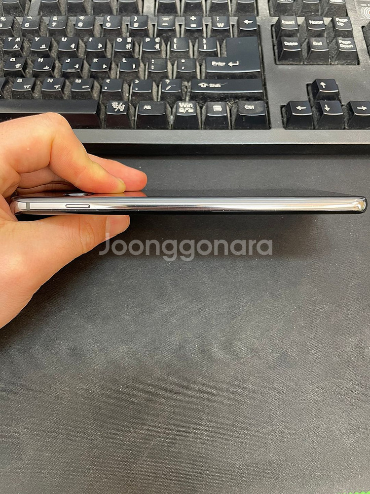 갤럭시S10플러스 128GB 블랙 상태좋은 중고17만4천팝니다.--3