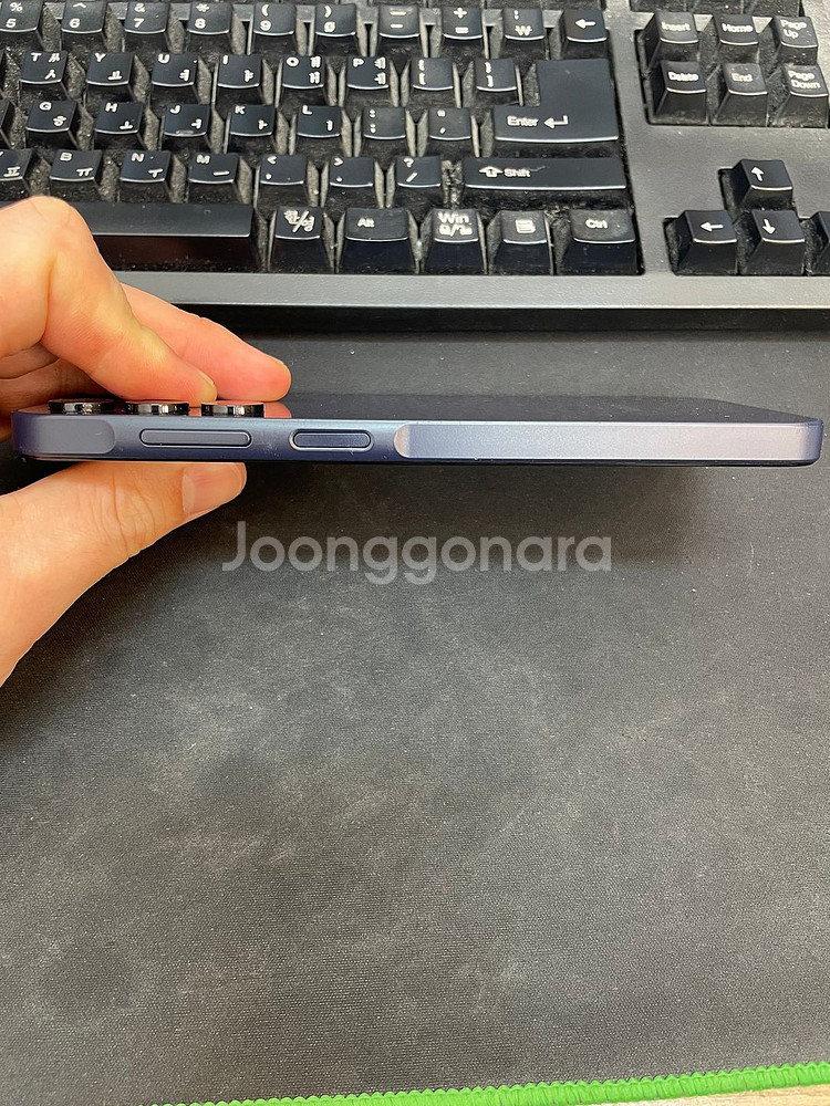 갤럭시A15 블랙 128GB 무잔상 상태좋은 중고16만3천팝니다.--3