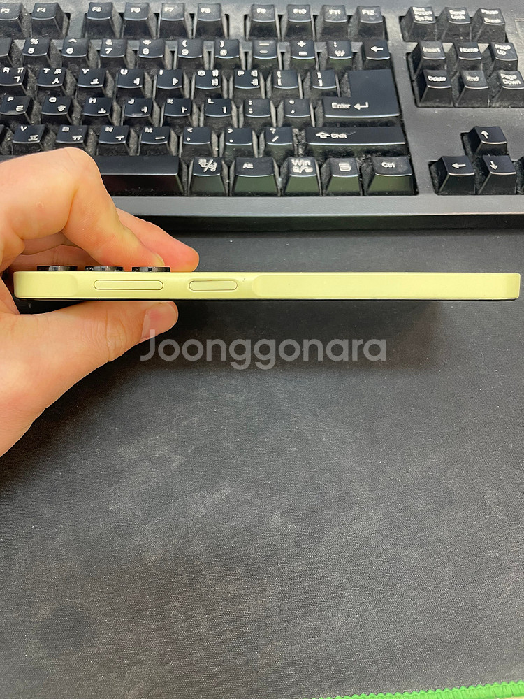 갤럭시A15 옐로우 128GB 무잔상 상태좋은 중고16만3천팝니다.--3