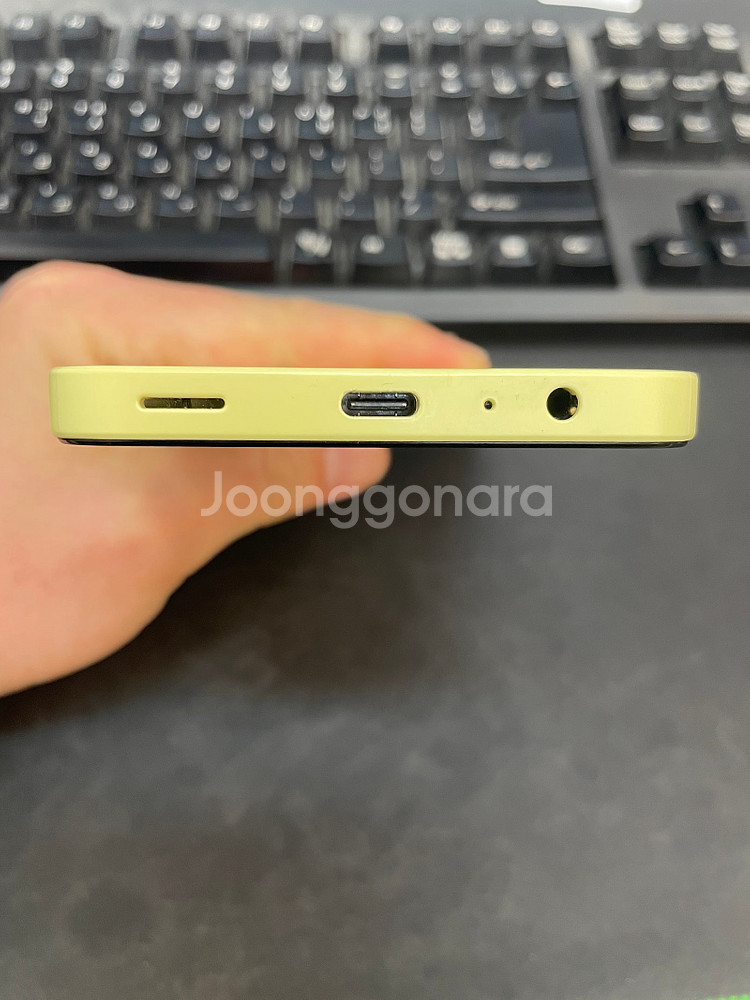 갤럭시A15 옐로우 128GB 무잔상 상태좋은 중고16만3천팝니다.--4