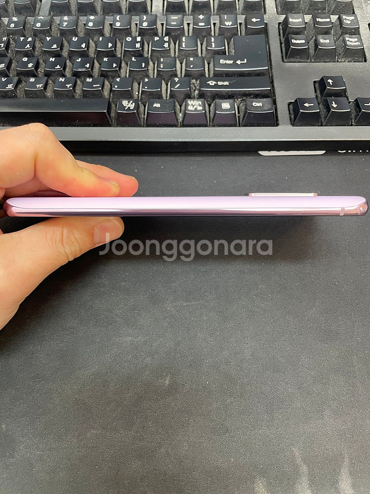 갤럭시S20FE 라벤더 128GB 무잔상 상태좋은 중고17만4천팝니다--5