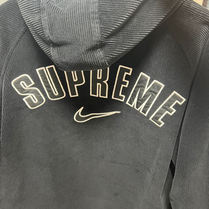 슈프림나이키 코듀로이 자켓 M사이즈 슈나 코듀로이