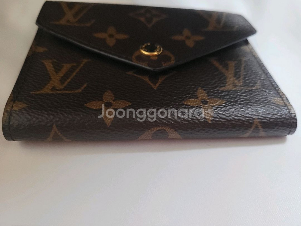 루이비통 빅토린 월릿 정품--2