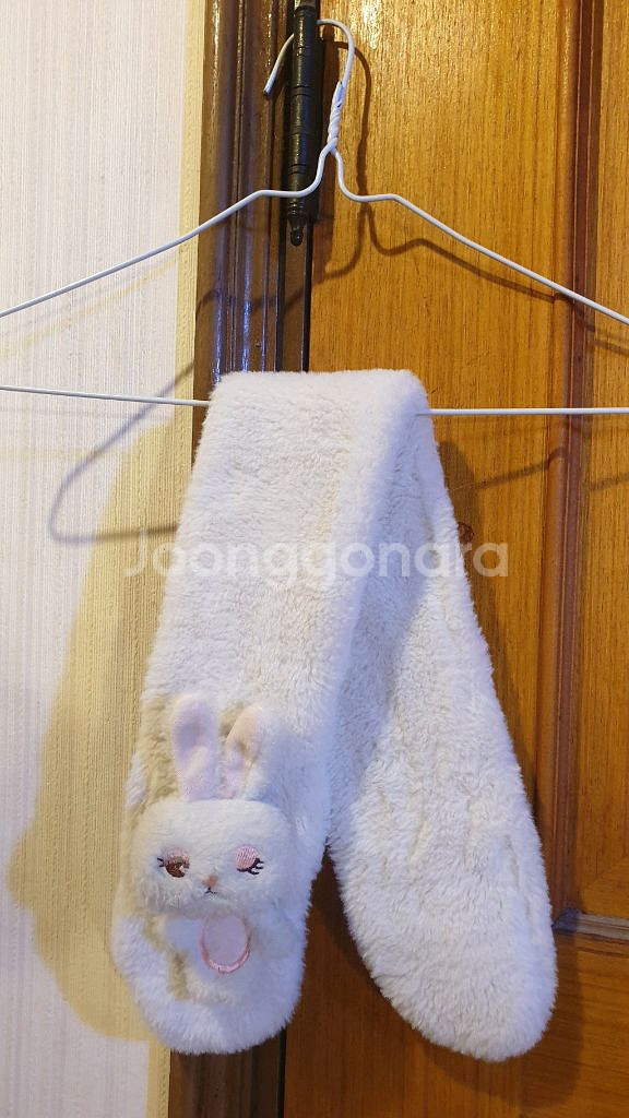 토끼 캐릭터 털 목도리--2