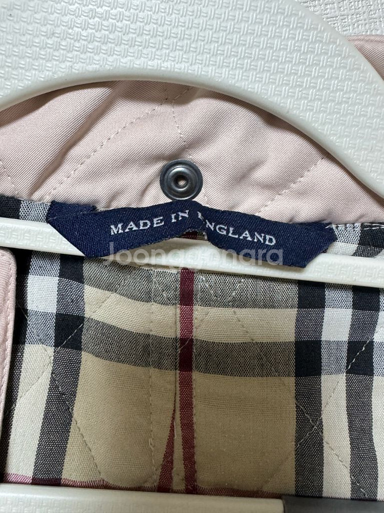 버버리 퀼팅 자켓--3