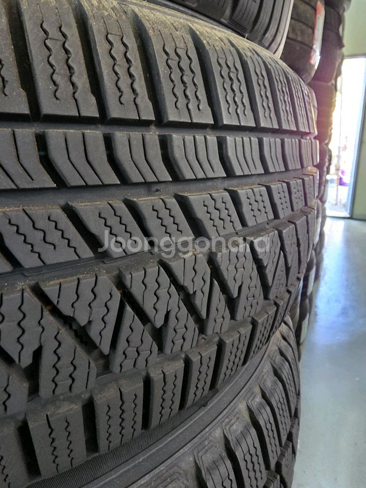 225/60R18 중고타이어--1