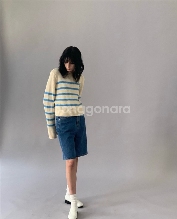 어그스트 보트넥 스트라이프 니트--5
