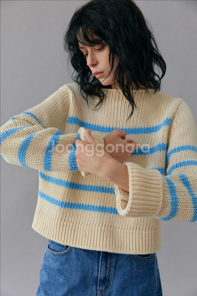 어그스트 보트넥 스트라이프 니트--1