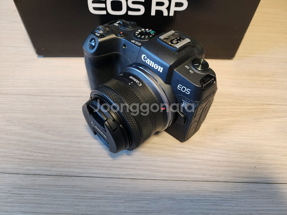 캐논 정품 eos rp 바디와 rf-s 18-45mm f4.5-6.3 is stm 번들렌즈 판매합니다.--1