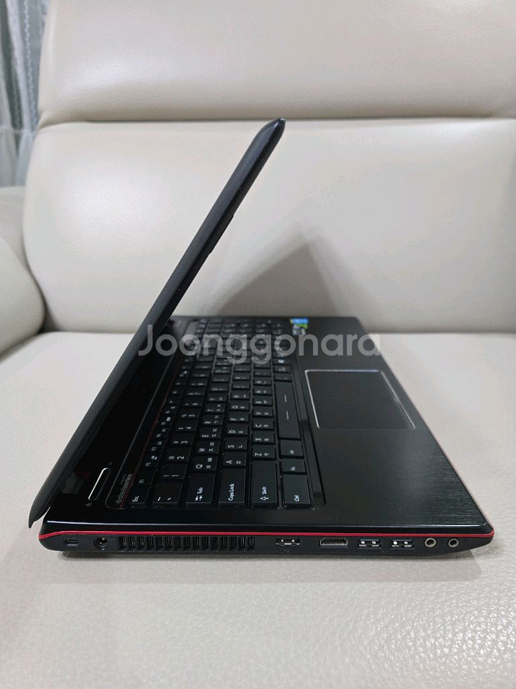 15인치 고성능 i7 게이밍 노트북(램16GB,1.25TB,외관A급)--4