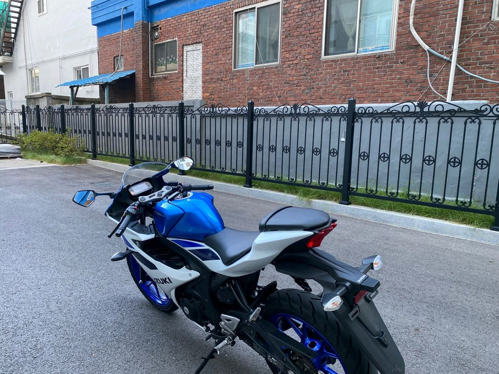 2025년 GSX-R125 신차급 바이크 판매합니다. 이미지