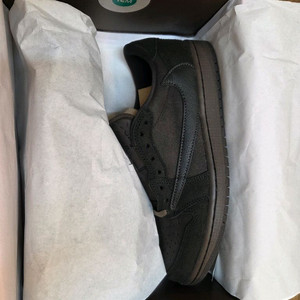 [260] 조던 1 x 트래비스 스캇 레트로 로우 OG SP 벨벳 브라운 앤 다크 모카