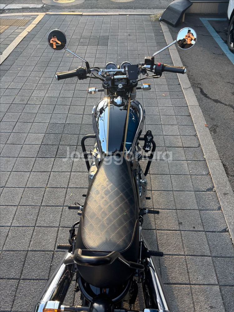 로얄엔필드 인터셉터 650--4