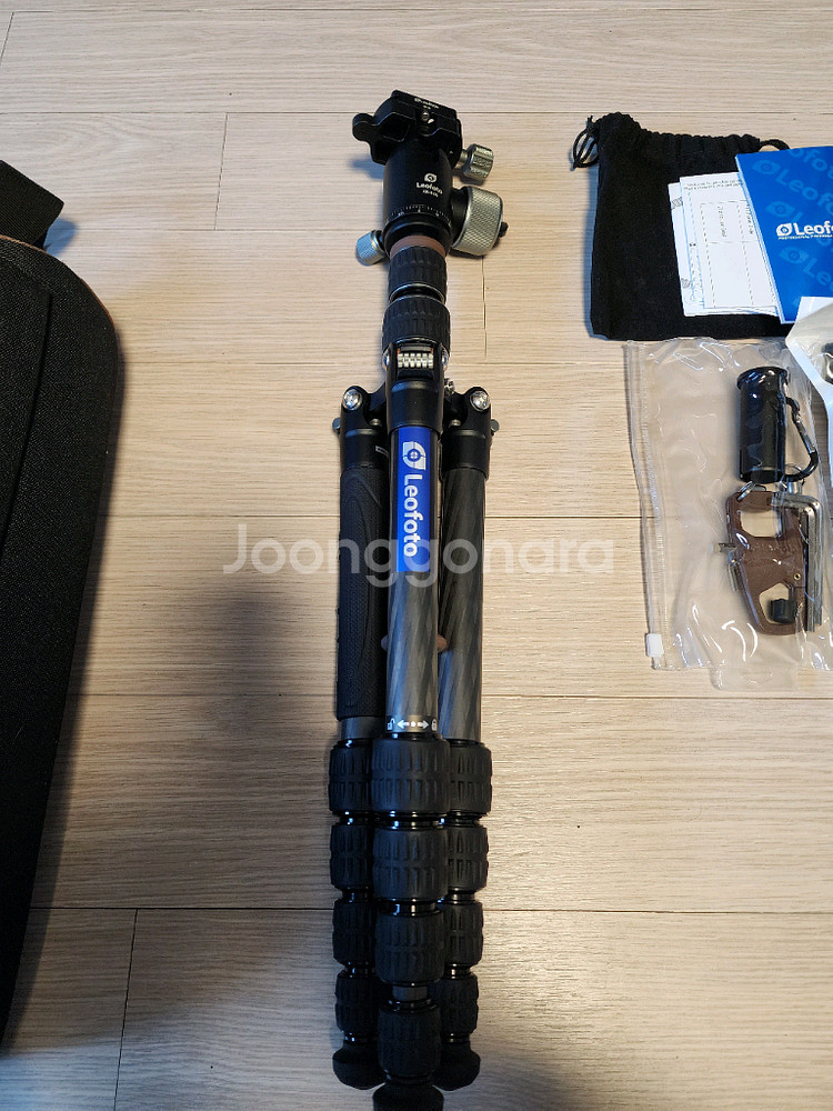 레오포토 어반 LX-225CT + XB-32Q 카본삼각대 팝니다--1