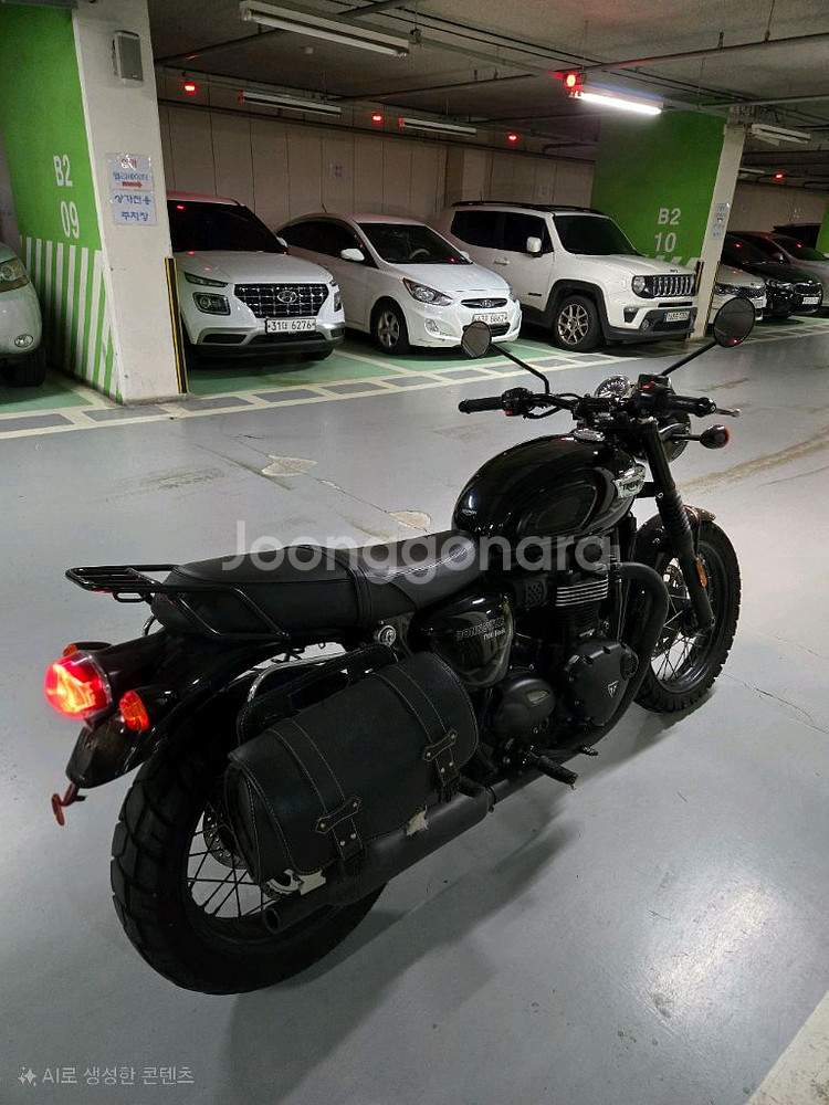 트라이엄프 크루저 오토바이--0