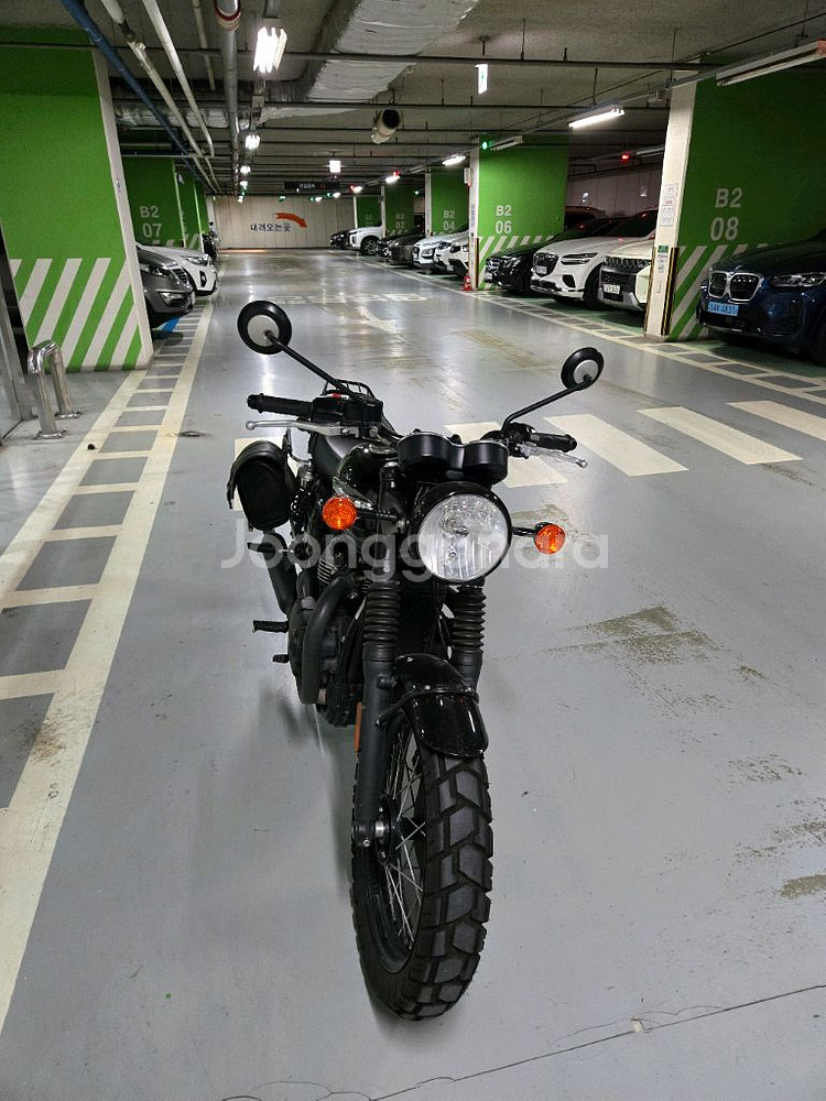 트라이엄프 크루저 오토바이--4