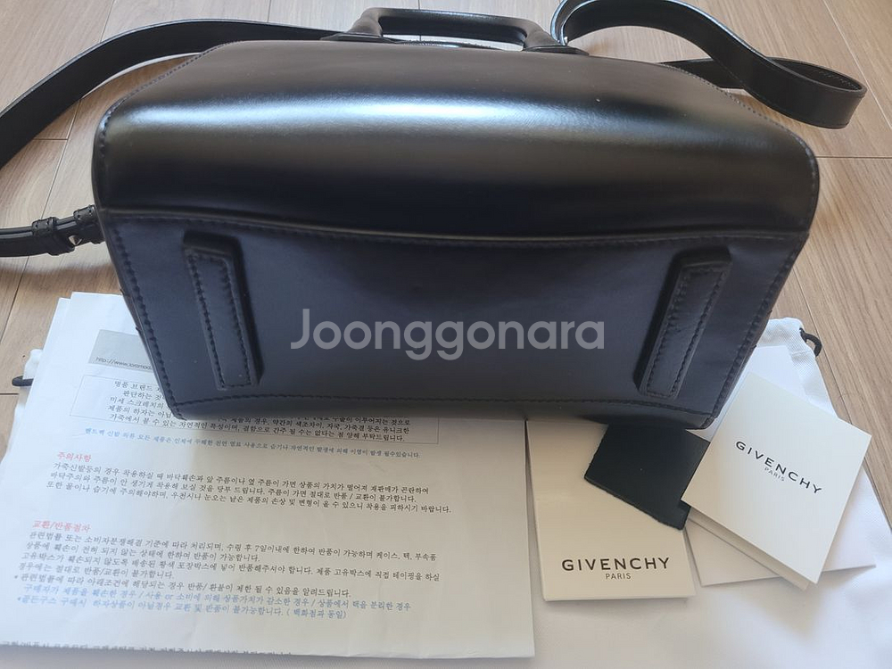 정품 지방시 안티고나 미니 블랙 급처--2