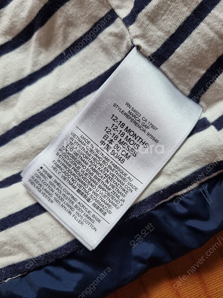 베이비갭 돌아기 패딩 12~18M--2