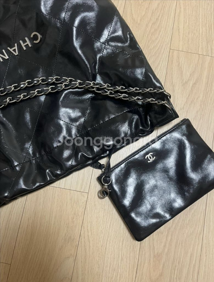 샤넬 22백 실버 메탈 블랙--2