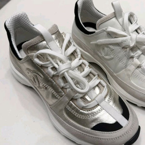 샤넬 스니커즈 벨벳 스웨이드