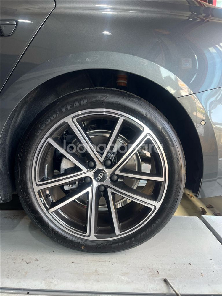 245/45R19 타이어--1