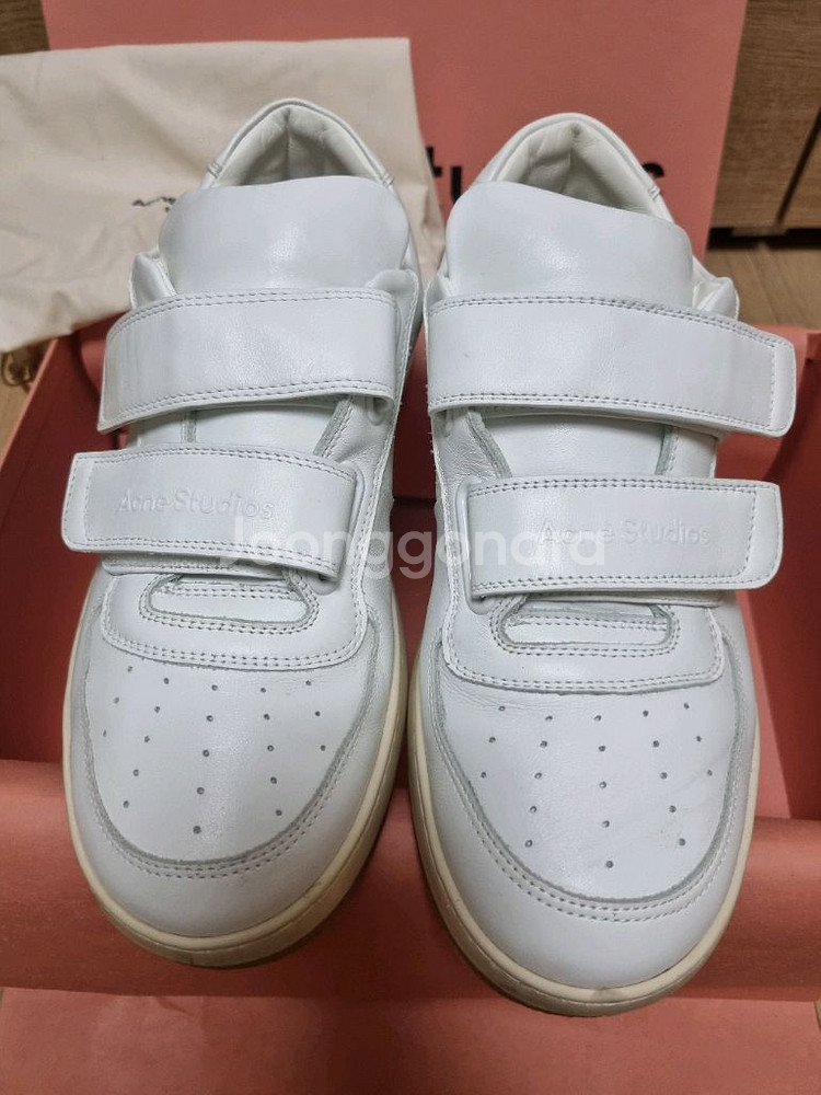 아크네스튜디오 메탈이모지 스니커즈 42--1