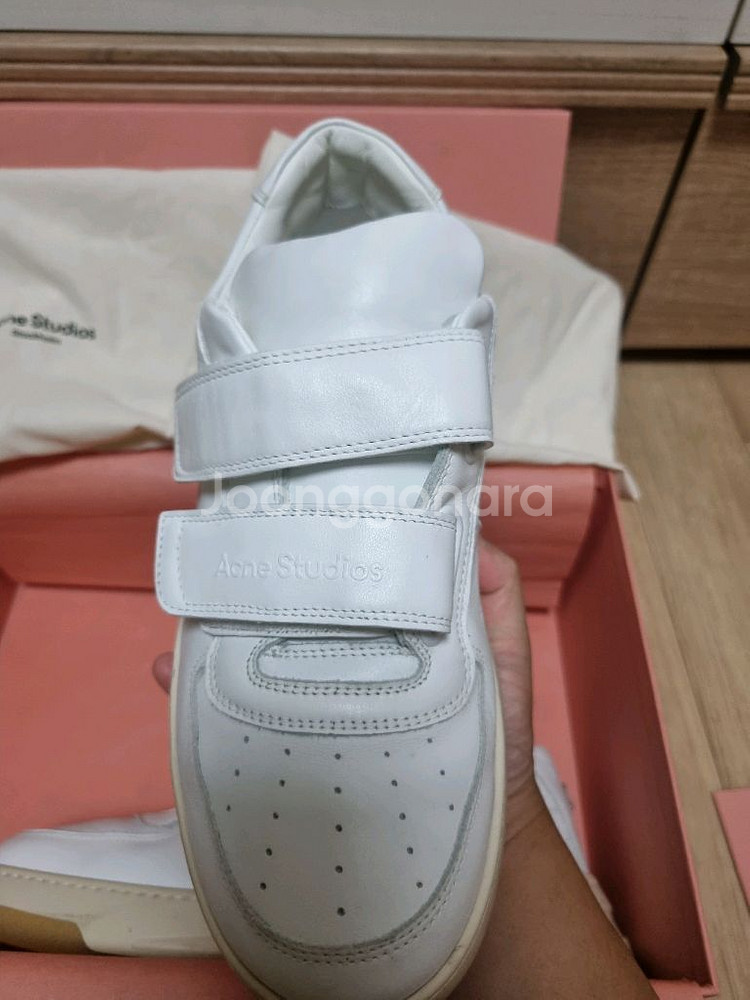 아크네스튜디오 메탈이모지 스니커즈 42--4