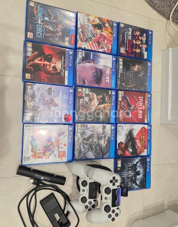 PS4 슬림 본체 + 게임 13종 + 컨트롤러 2개, 카메라--0