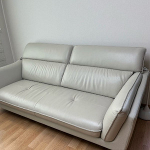 까사미아 3인용 가죽 소파 벨로니